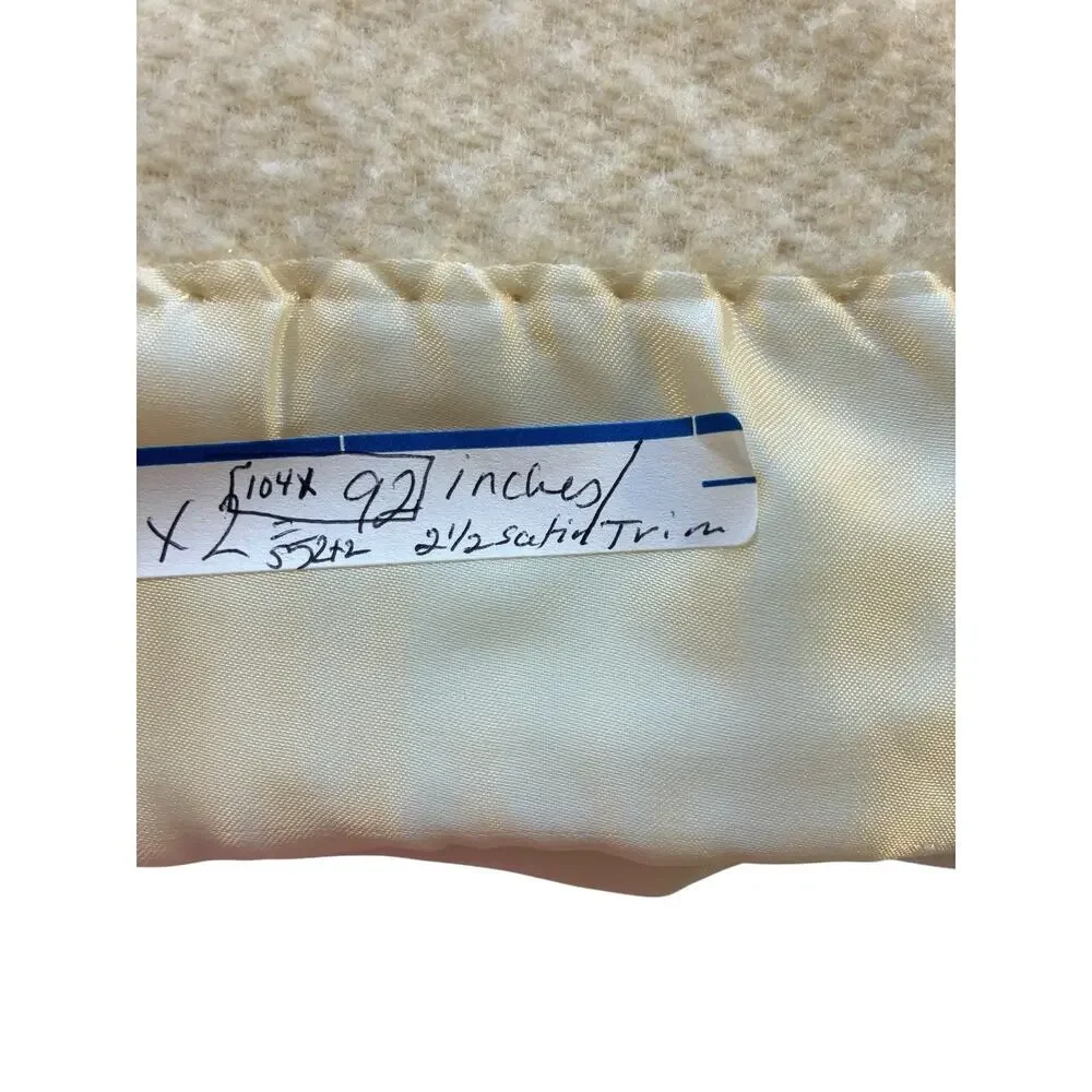 Vtg Faribo Mill King Blanket Cream Acrylic Cotton Satin Trim 92x105 USA 1970s